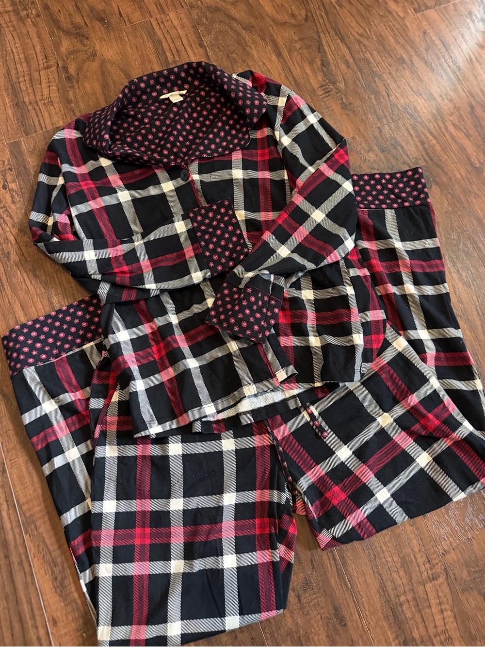 Vera Bradley Black, Red & White Plaid Women's Pajama Set